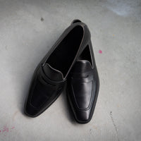 Onyx Loafers