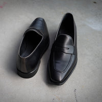 Onyx Loafers