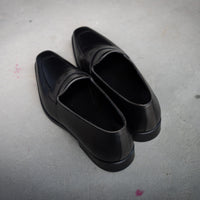 Onyx Loafers