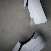 Blanc Slip Ons