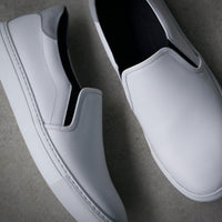 Blanc Slip Ons