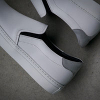 Blanc Slip Ons